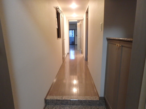 ライオンズプラザ調布シティ 玄関