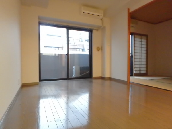 ライオンズプラザ調布シティ リビング