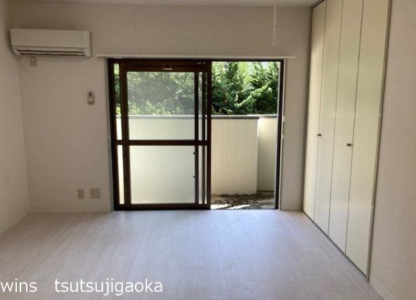 第2成城島田マンション ベッドルーム