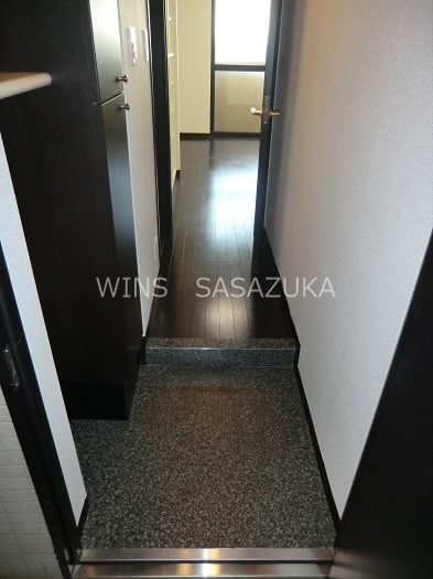 トーシンフェニックス初台弐番館  玄関