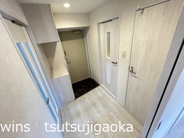 ウエルストンヒルズ 玄関