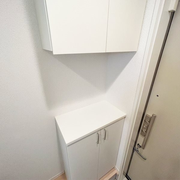 ドムス北沢 玄関