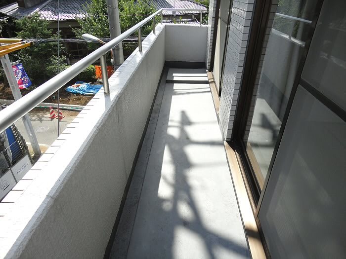 ファースト ベランダ