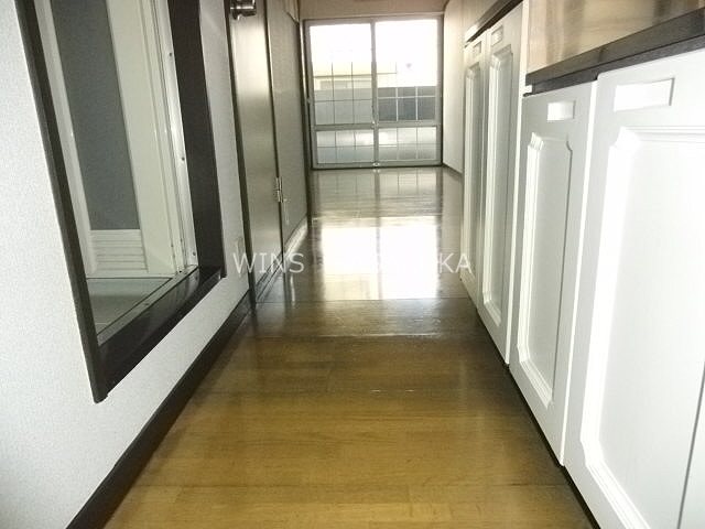 サンフォーレストＭ　 玄関