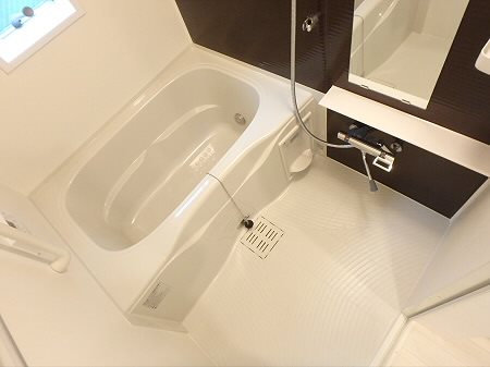 ケイ・フォレスト 風呂画像