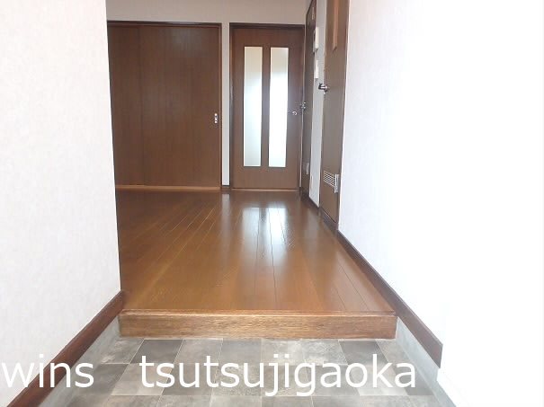ボナールヒルズＣ館 玄関