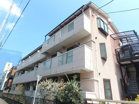 シュロス・プリーマ 203号室 外観