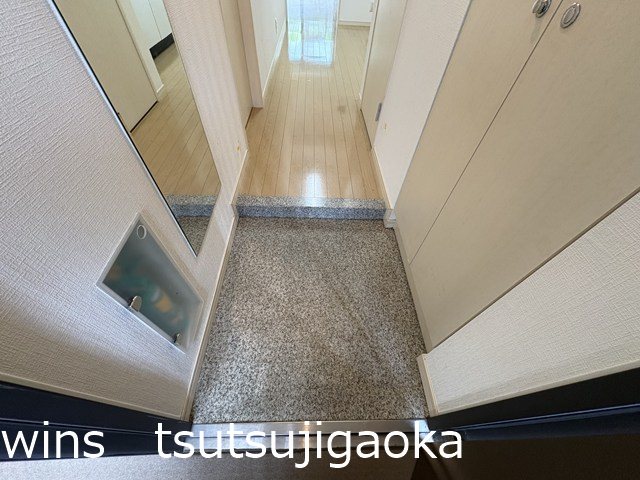 アンブローズ仙川 玄関