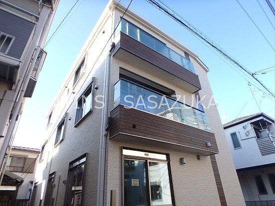 グレーシア 外観