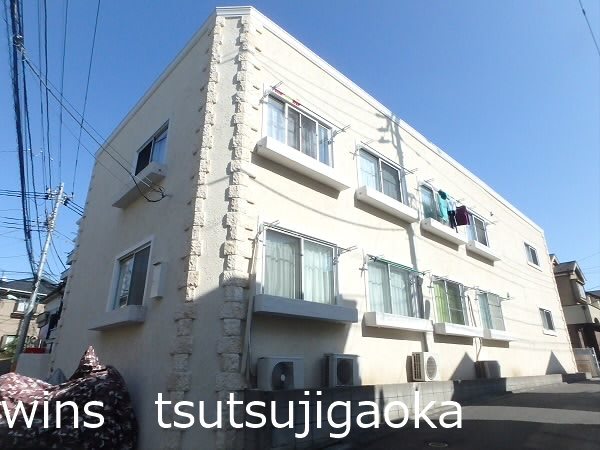 サンフラットつつじヶ丘 102号室 外観