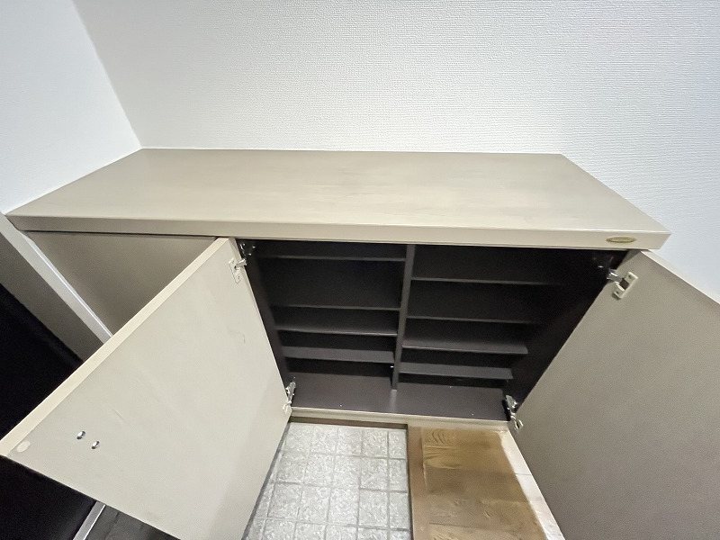 ゴコウエテルナーレ 玄関