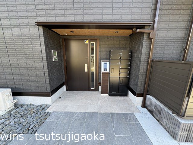 D-PRECIOUS深大寺東町 エントランス