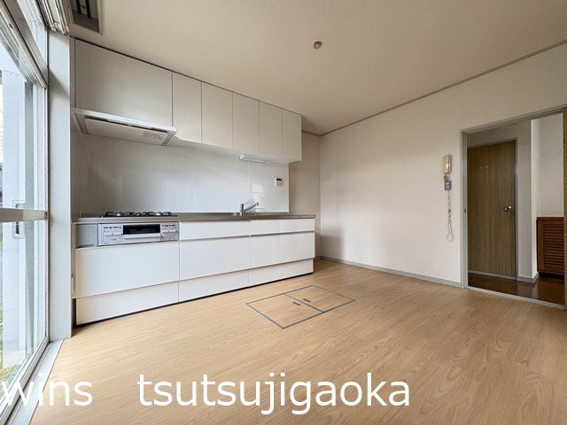 調布市入間町2丁目戸建 リビング