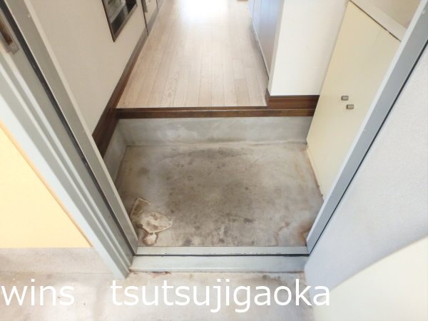 コーポオンタ 玄関