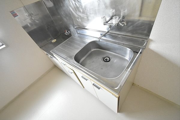 東京都調布市深大寺北町２丁目 キッチン