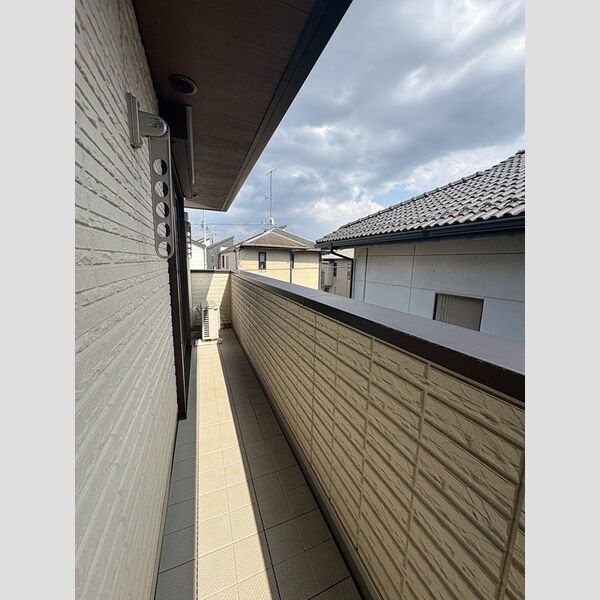 三鷹市中原2丁目戸建て ベランダ