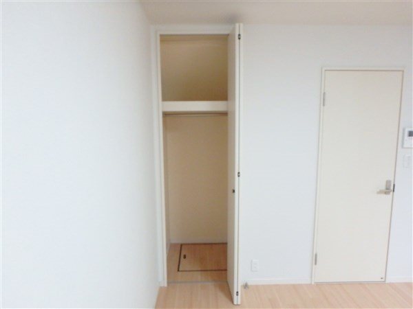 バンシェーネル 収納