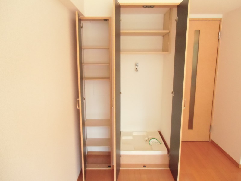 GARDEN COURT KAMIKITAZAWA 収納