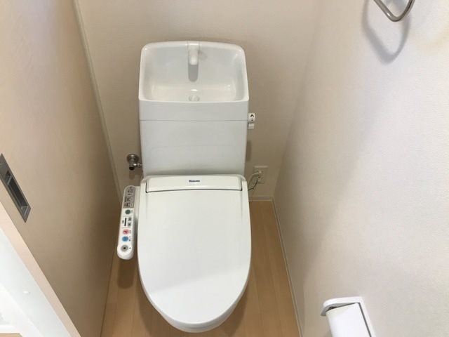 神奈川県川崎市多摩区三田４丁目 トイレ