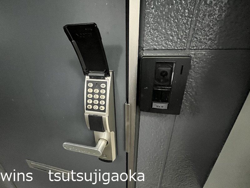アーバインエイト 玄関
