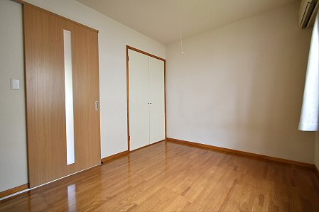 東京都調布市布田４丁目 リビング