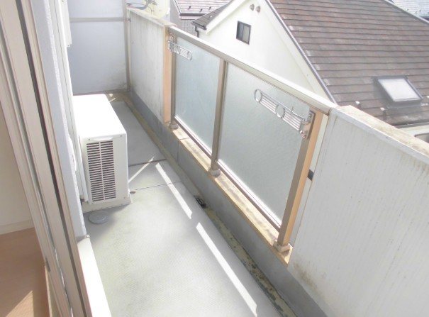 神奈川県川崎市多摩区宿河原６丁目 ベランダ