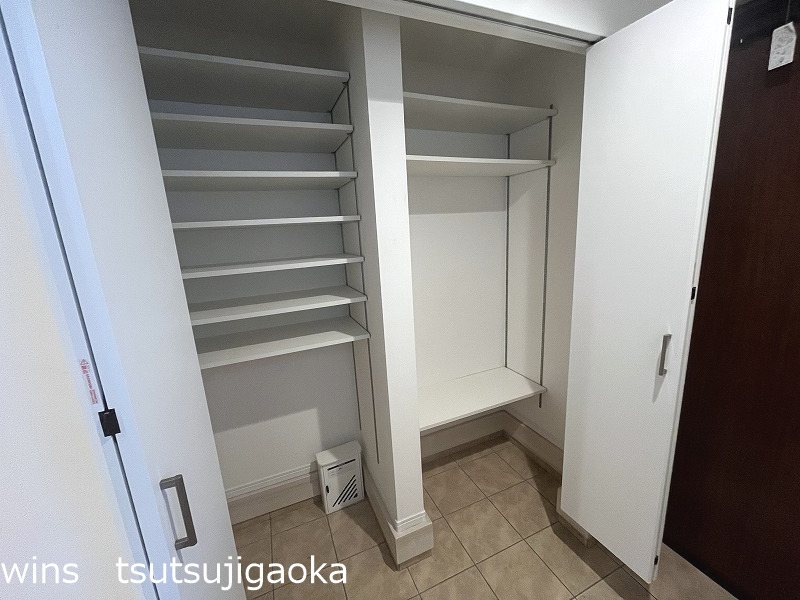 調布ヶ丘２丁目戸建 玄関