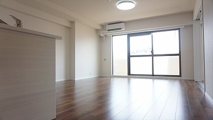 東京都調布市緑ケ丘２丁目 リビング