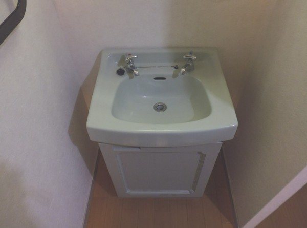 神奈川県川崎市多摩区長尾７丁目 洗面所