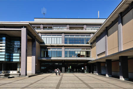 東京都府中市浅間町４丁目 図書館