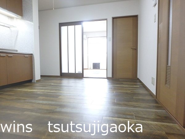 ハウス池亀6号館 リビング