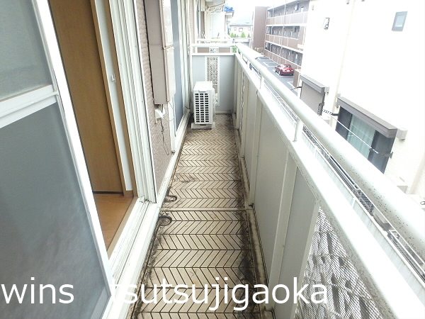 ハウス池亀6号館 ベランダ