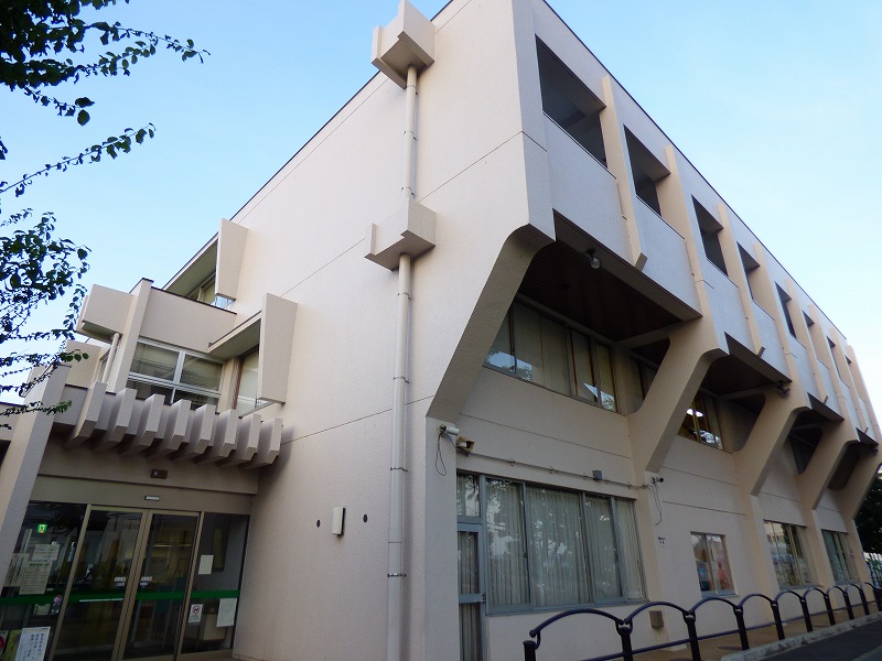 東京都府中市本宿町２丁目 図書館