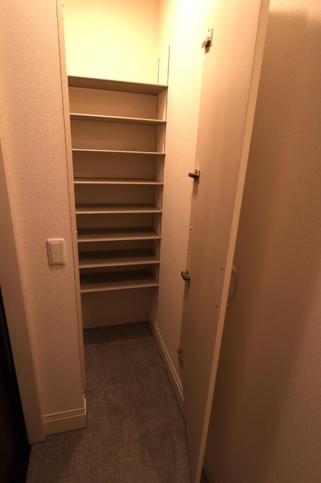 東京都府中市府中町２丁目 玄関