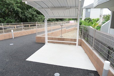 東京都府中市是政３丁目 駐車場