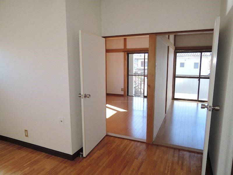 神奈川県川崎市多摩区菅稲田堤１丁目 リビング