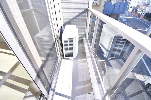 東京都調布市西つつじケ丘１丁目 ベランダ