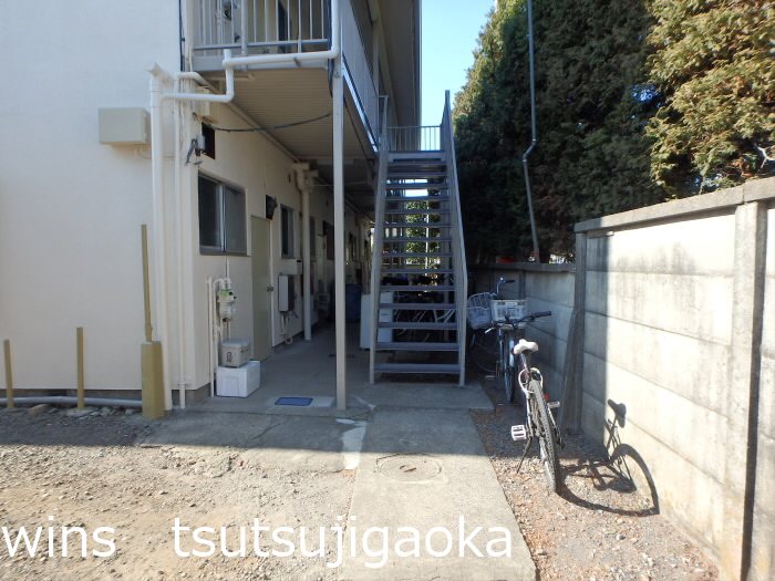 土方コーポ エントランス