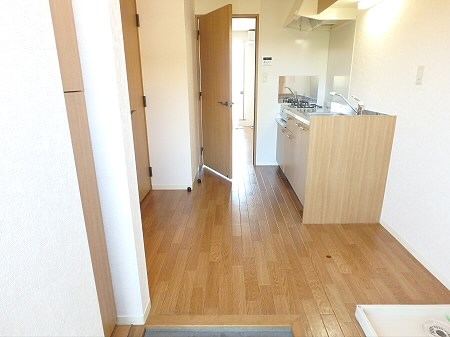 マロニエハイツ 玄関
