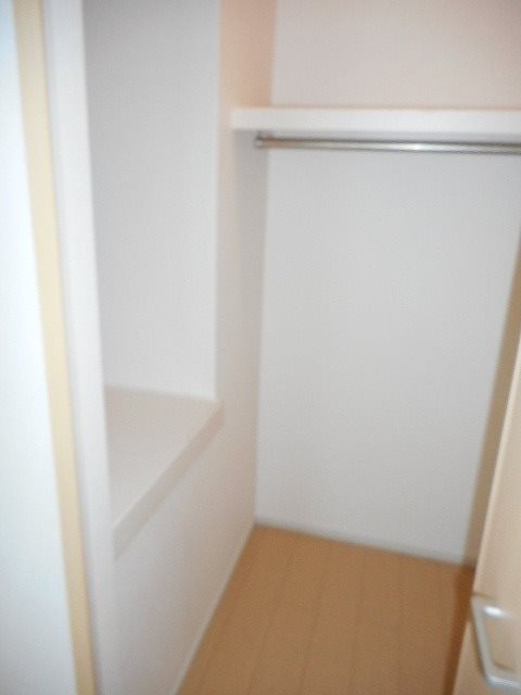 東京都府中市小柳町３丁目 収納