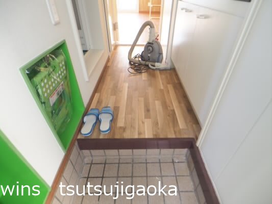 アバンテつつじヶ丘 玄関