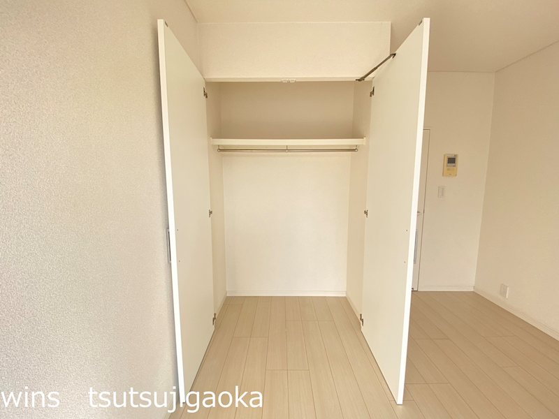 アンビックスつつじヶ丘　A棟 収納