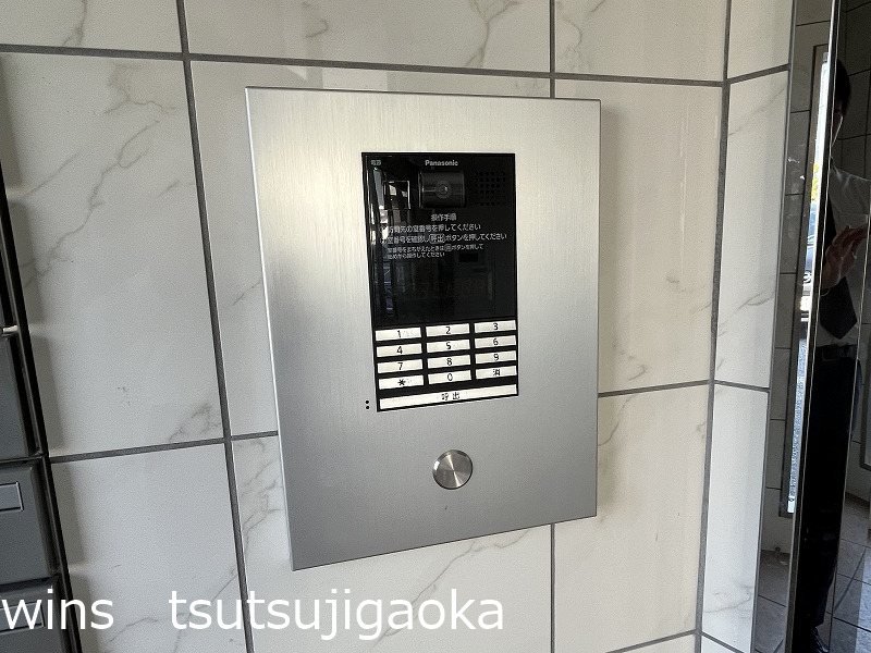 レゴリス成城3 エントランス