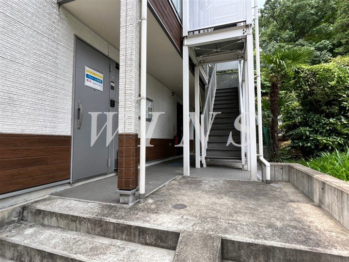 神奈川県川崎市多摩区生田８丁目 エントランス