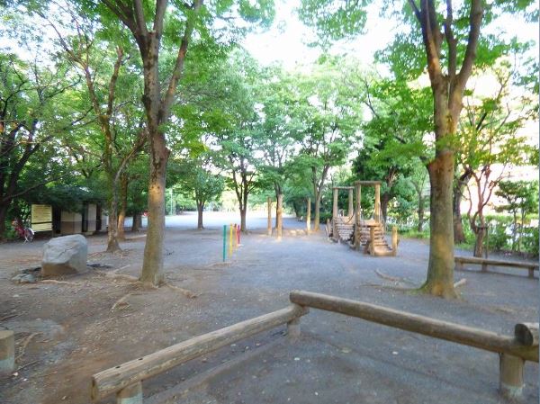 東京都府中市住吉町１丁目 公園