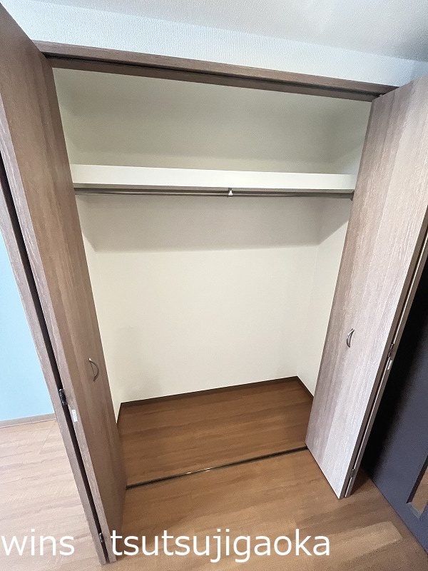アンビックスつつじヶ丘　A棟 収納