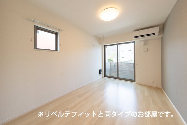 神奈川県川崎市多摩区登戸 リビング