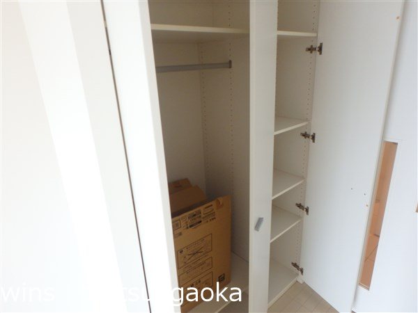 ドゥーエつつじヶ丘 収納