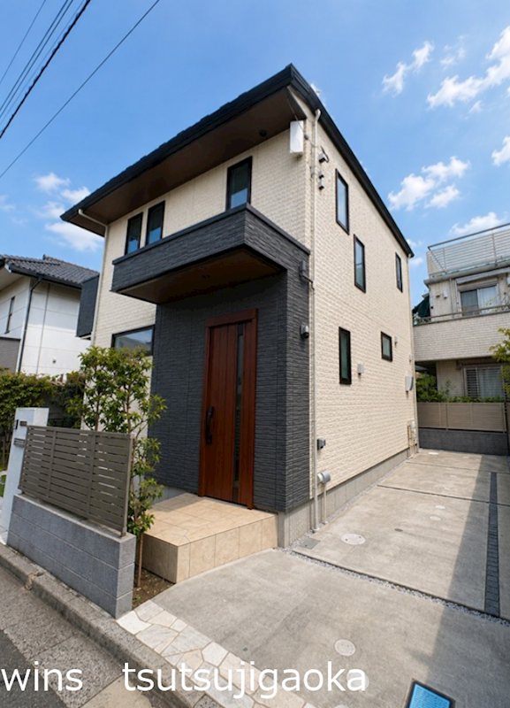 三鷹市中原2丁目戸建て ロビー