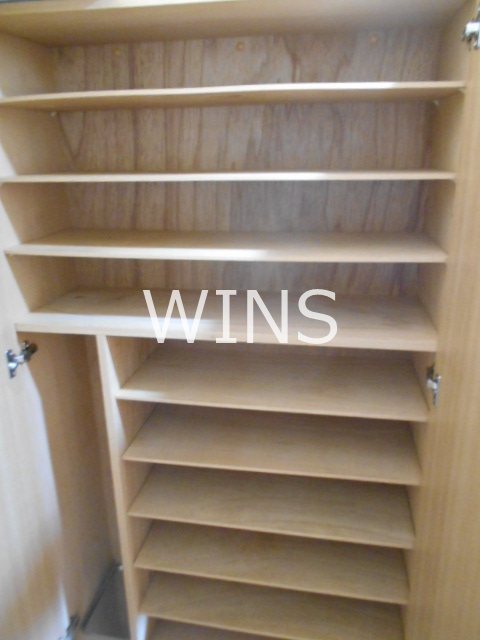 福岡県福岡市博多区博多駅前４丁目 収納